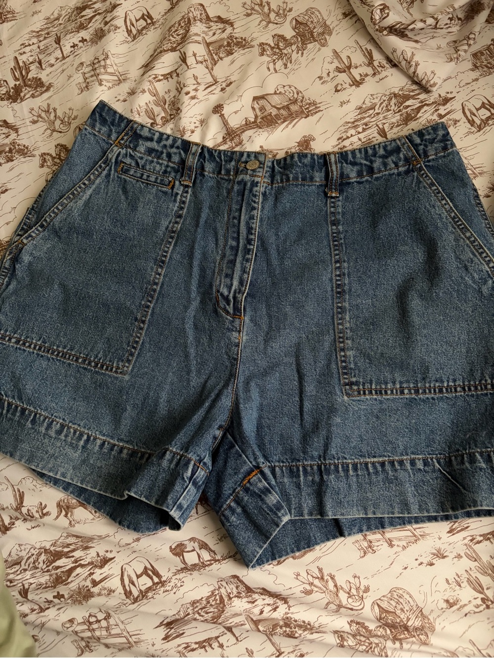 Bill Blass denim High-Waist Pocket Shorts - Blue